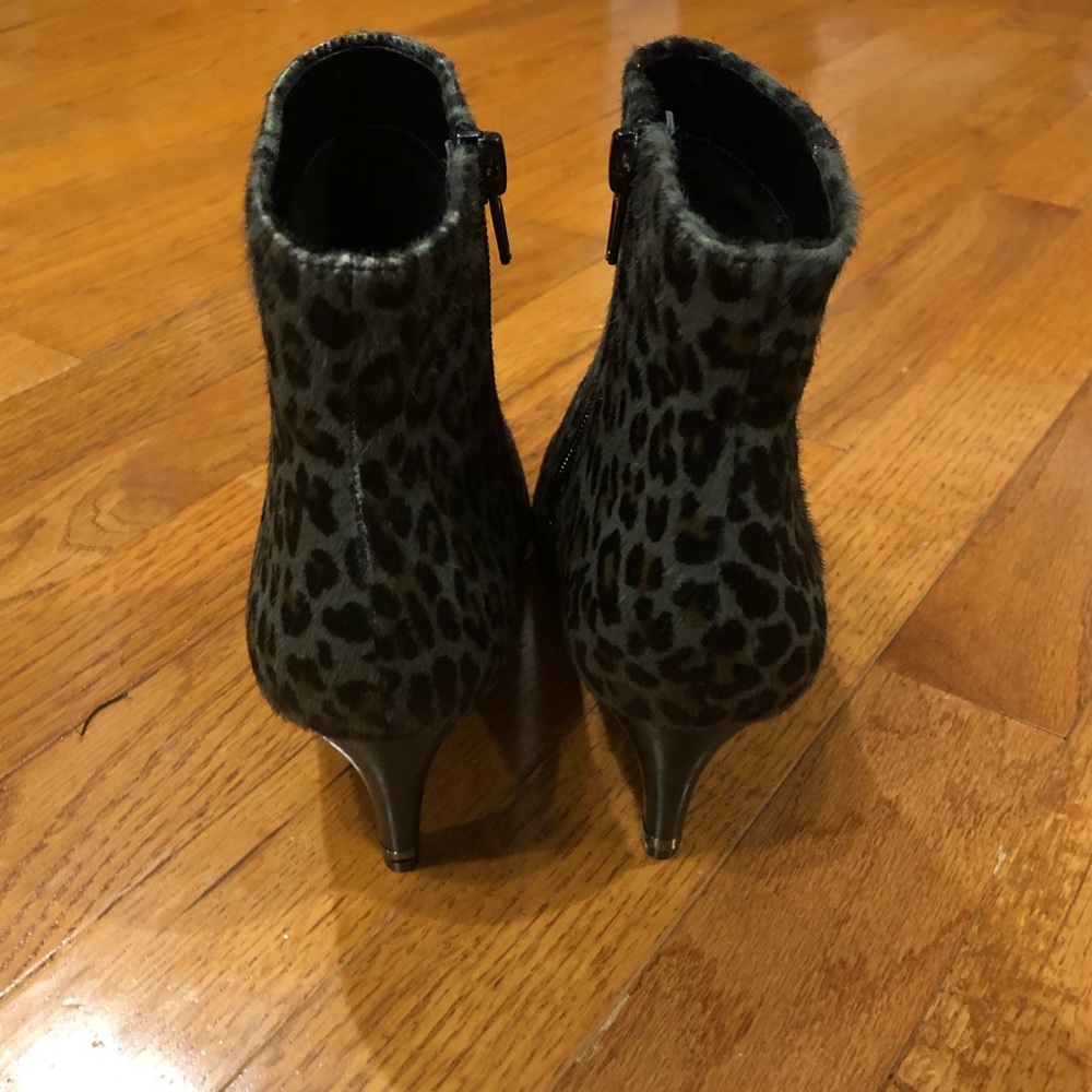 Leopard Print Booties - Picture 4 of 7